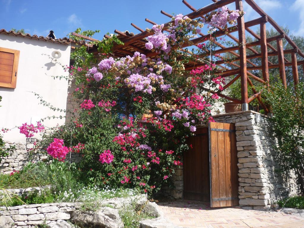 Rocca Del Vento Bed & Breakfast San Pantaleone Eksteriør bilde
