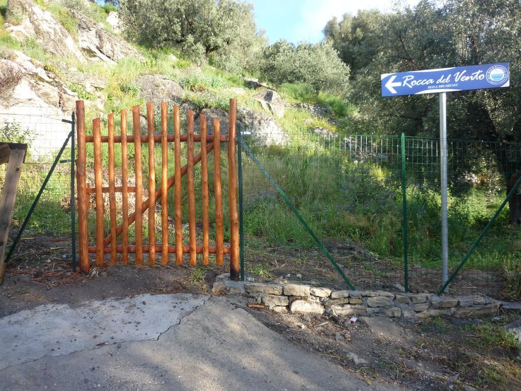Rocca Del Vento Bed & Breakfast San Pantaleone Eksteriør bilde