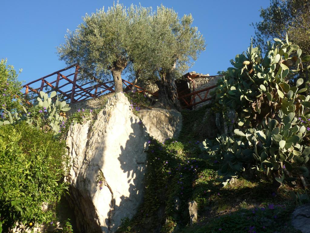 Rocca Del Vento Bed & Breakfast San Pantaleone Eksteriør bilde