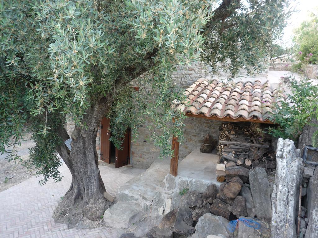 Rocca Del Vento Bed & Breakfast San Pantaleone Eksteriør bilde