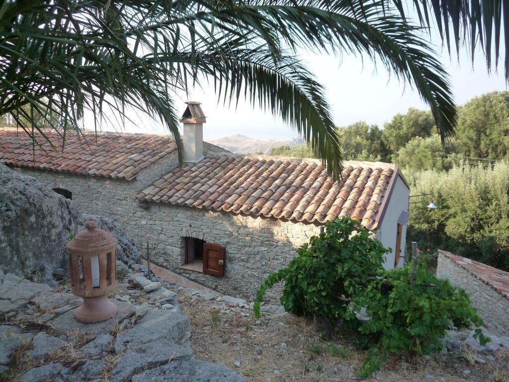 Rocca Del Vento Bed & Breakfast San Pantaleone Rom bilde