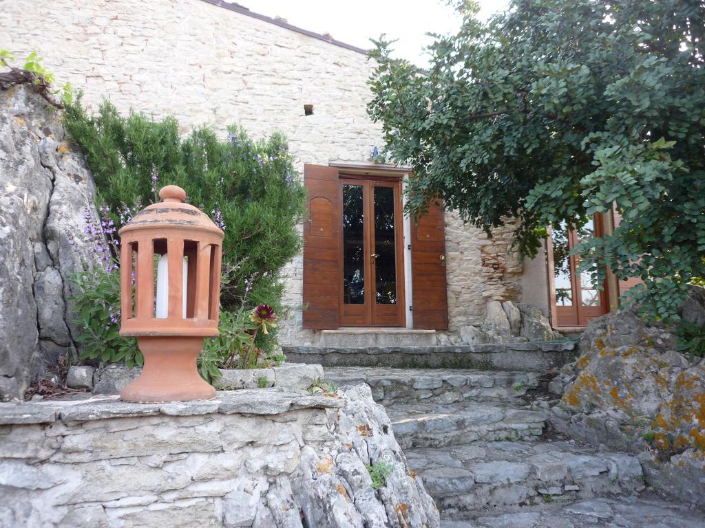 Rocca Del Vento Bed & Breakfast San Pantaleone Rom bilde