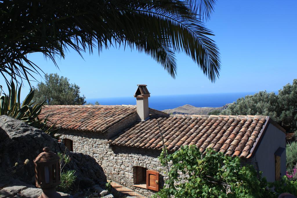 Rocca Del Vento Bed & Breakfast San Pantaleone Eksteriør bilde